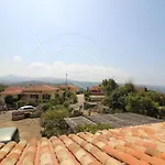 Villino In *